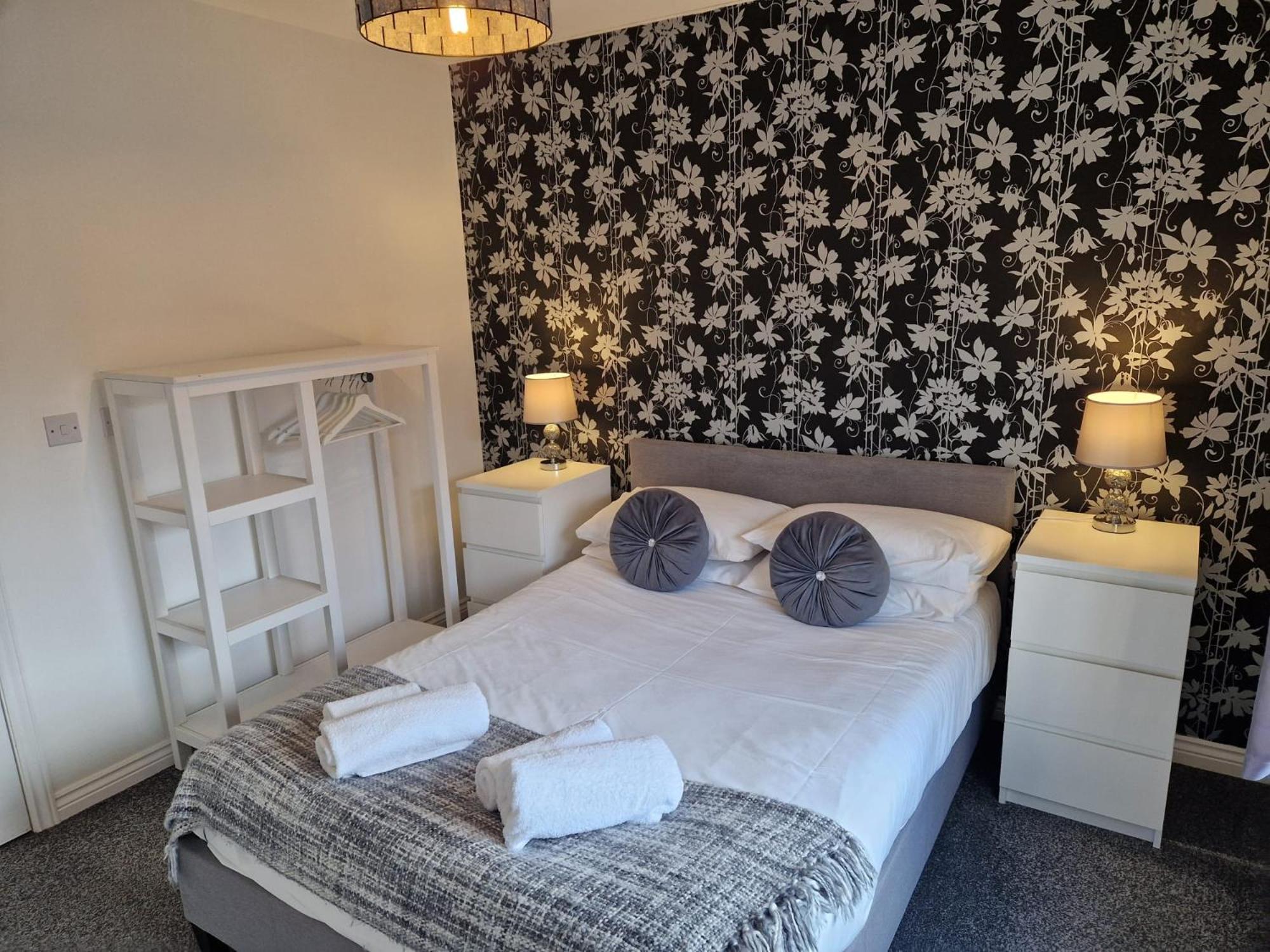 Hereford - Mayflower Coach House, Modern 2 Bedroom Property With Parking, Located South Of Hereford City, Suitable For Small Family, Couple Or Contractors - Sleeps Up To 5 Guests - Hosted By Rentmyhouse Екстериор снимка