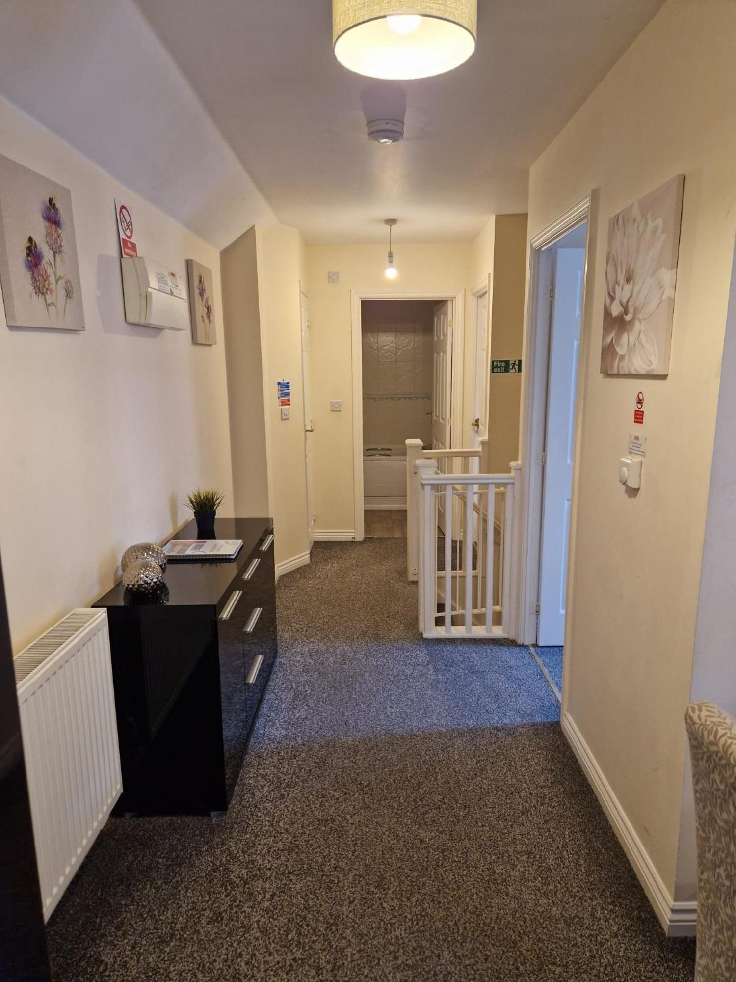 Hereford - Mayflower Coach House, Modern 2 Bedroom Property With Parking, Located South Of Hereford City, Suitable For Small Family, Couple Or Contractors - Sleeps Up To 5 Guests - Hosted By Rentmyhouse Екстериор снимка
